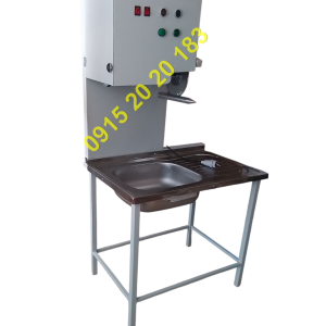 مرغ تکه کن ارزان اقتصادی دارای سینک و پایه بلند و دارای فن خنک کننده جهت نظافت راحت و شستشوی آسان و سرعت تکه کردن بالا برای انواع مرغ با سایز های مختلف